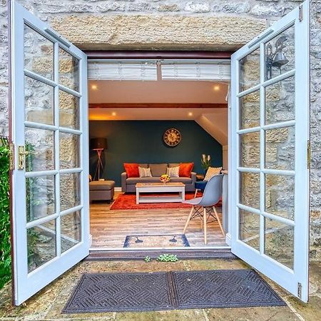 Delightful Two-Bedroom Cottage In The Heart Of Bakewell Eksteriør billede