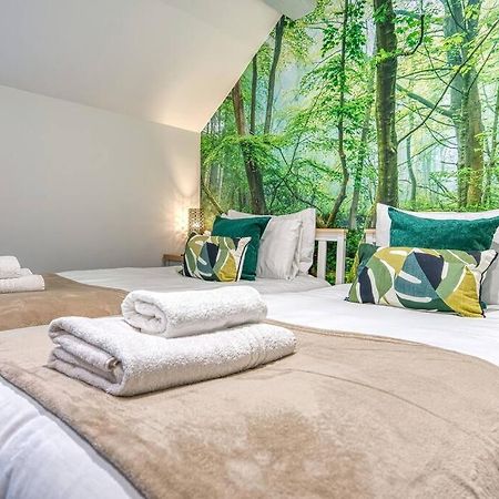 Delightful Two-Bedroom Cottage In The Heart Of Bakewell Eksteriør billede