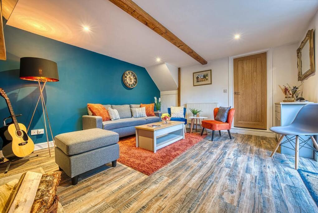 Delightful Two-Bedroom Cottage In The Heart Of Bakewell Eksteriør billede