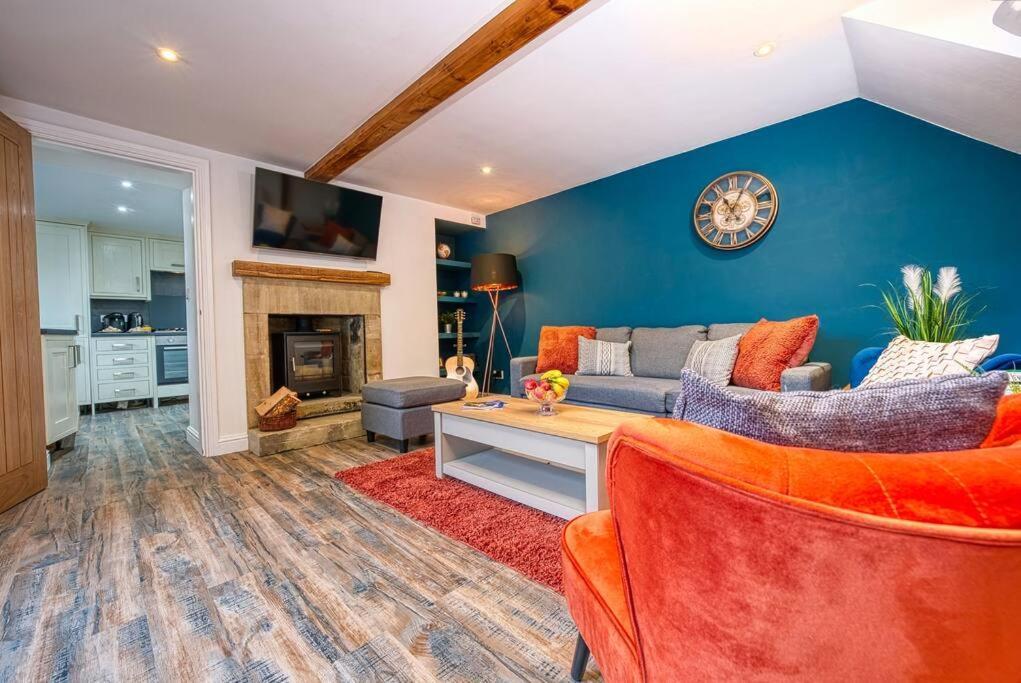 Delightful Two-Bedroom Cottage In The Heart Of Bakewell Eksteriør billede