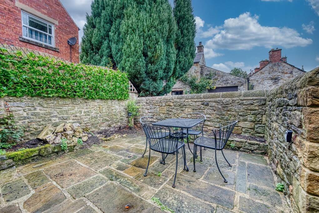 Delightful Two-Bedroom Cottage In The Heart Of Bakewell Eksteriør billede