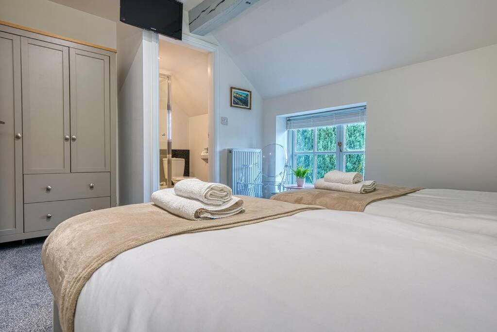 Delightful Two-Bedroom Cottage In The Heart Of Bakewell Eksteriør billede