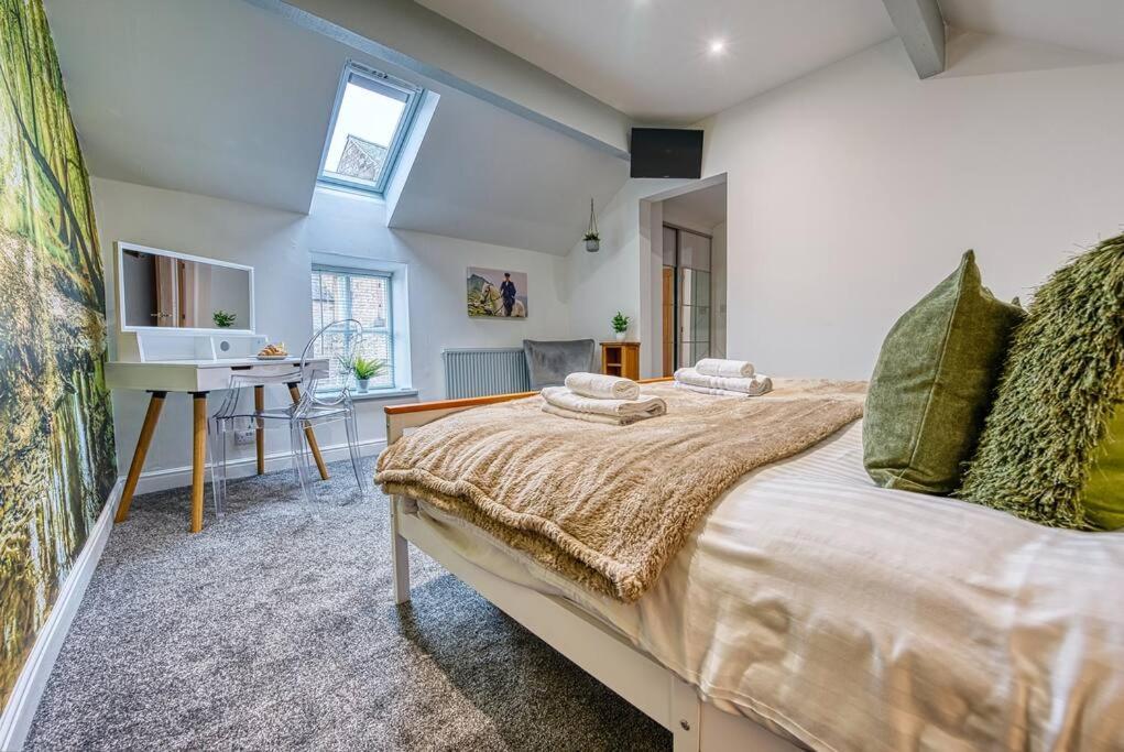 Delightful Two-Bedroom Cottage In The Heart Of Bakewell Eksteriør billede