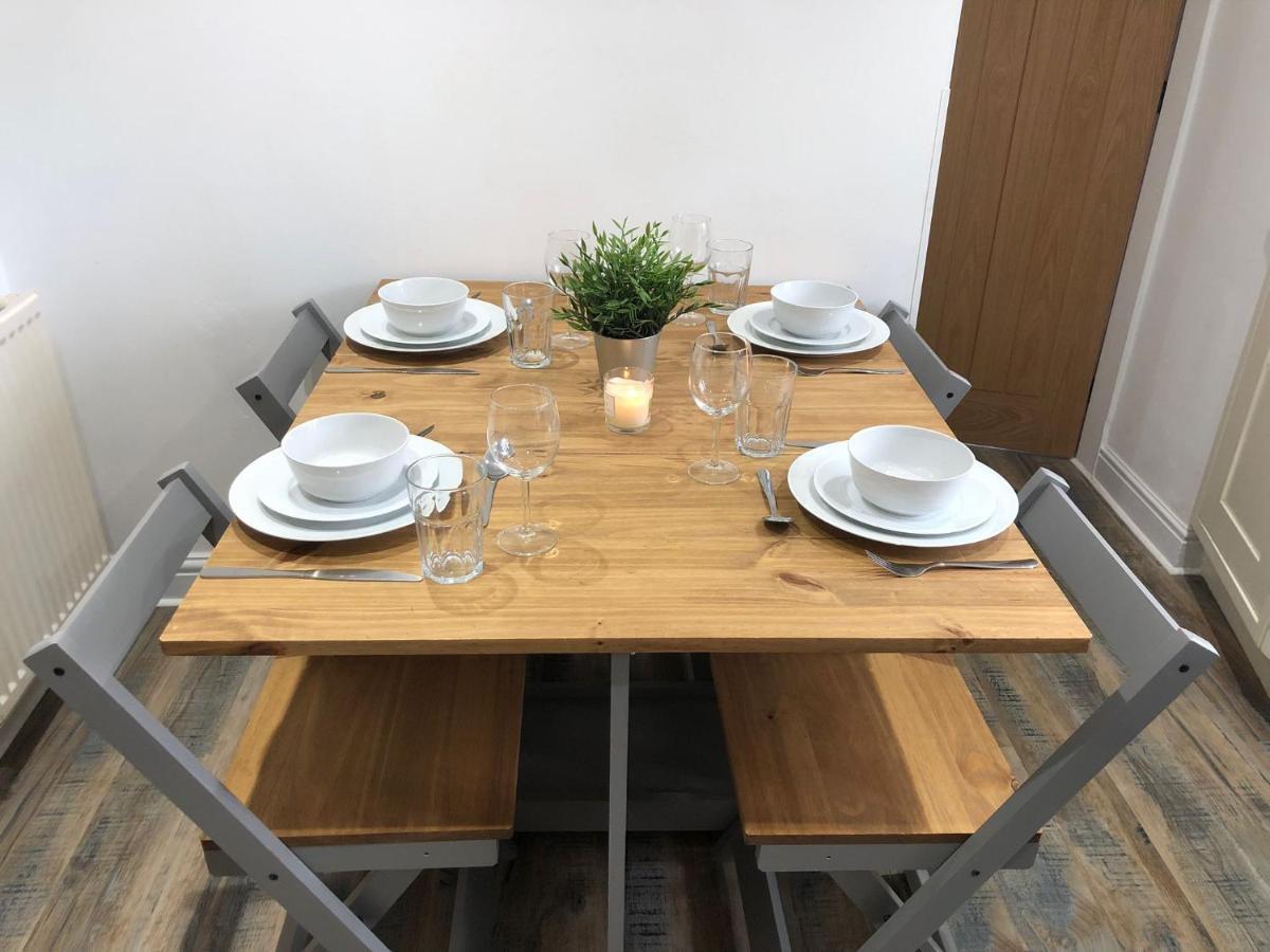Delightful Two-Bedroom Cottage In The Heart Of Bakewell Eksteriør billede